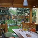 Eszter Apartman *