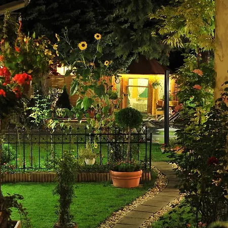 Eszter Apartamento *