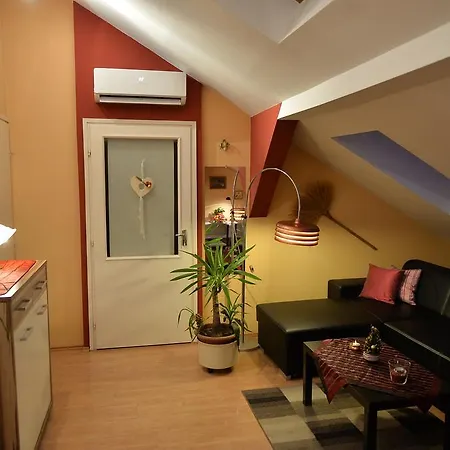 Eszter Apartmán Šoproň