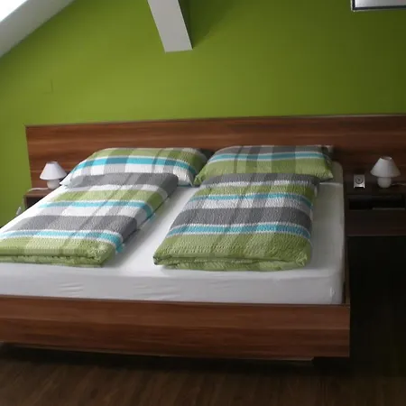 Eszter Apartamento *